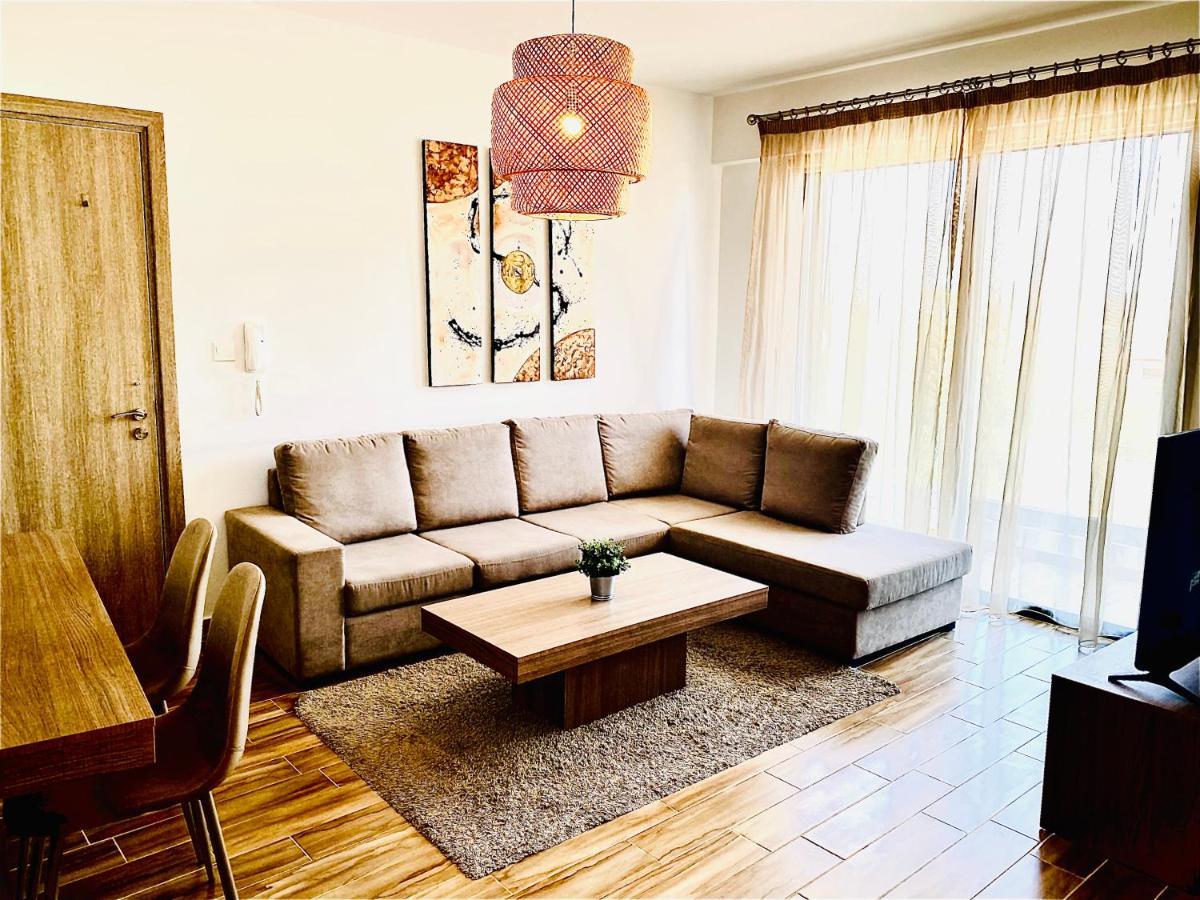 Bali Suites 303 ลาร์นาคา ภายนอก รูปภาพ